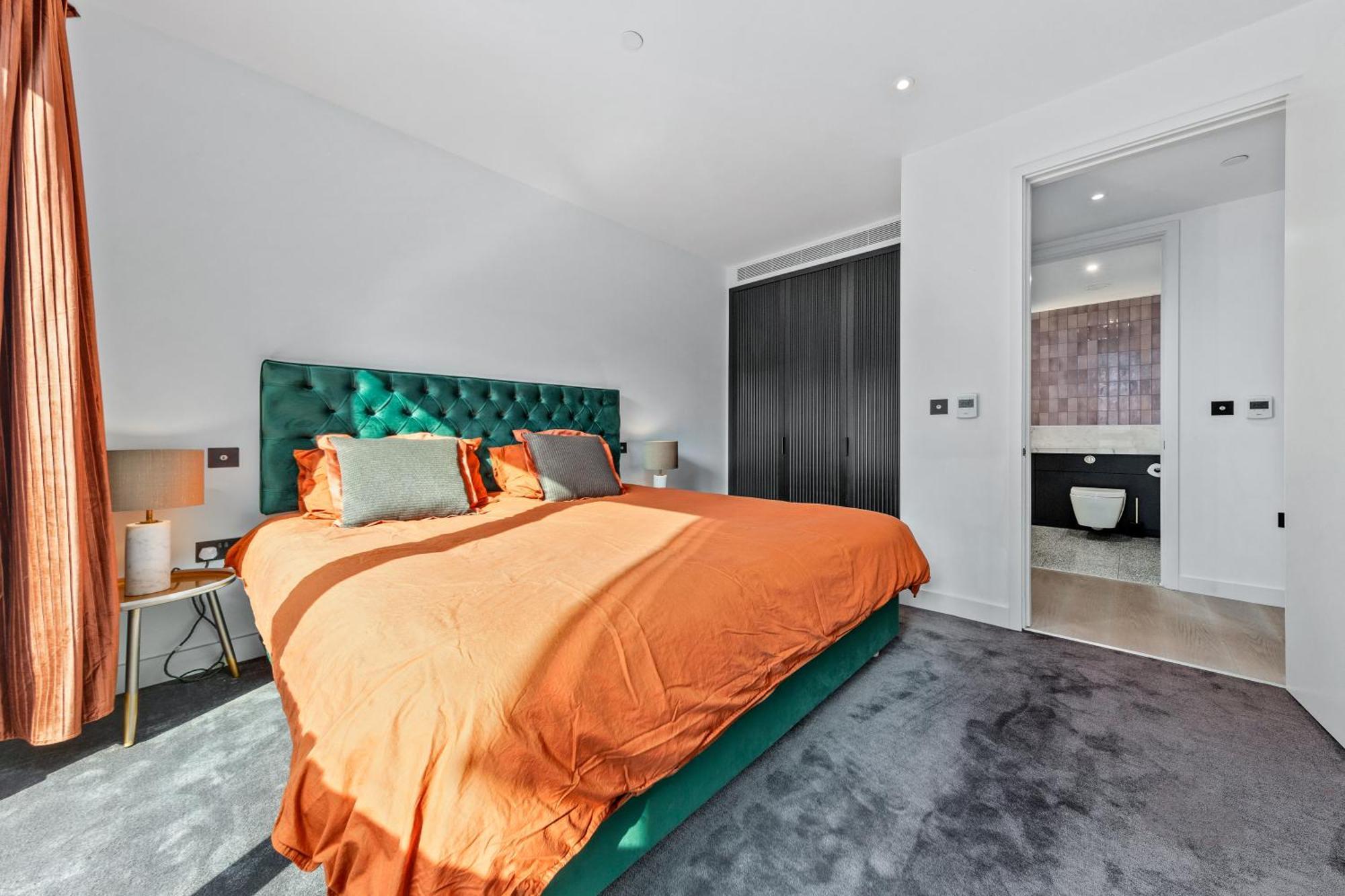 Central London Luxury: Garden View Flat with Balcony Apartment Exterior photo